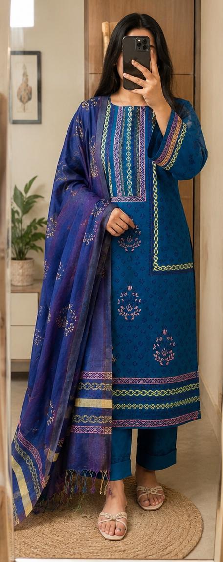 Nilambori Exclusive Block Three Pieces — image 2